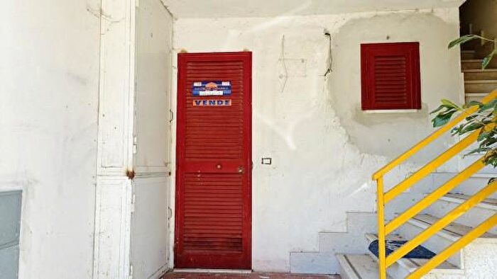 Appartamento bilocale in vendita in Via Canonica, San Massimo