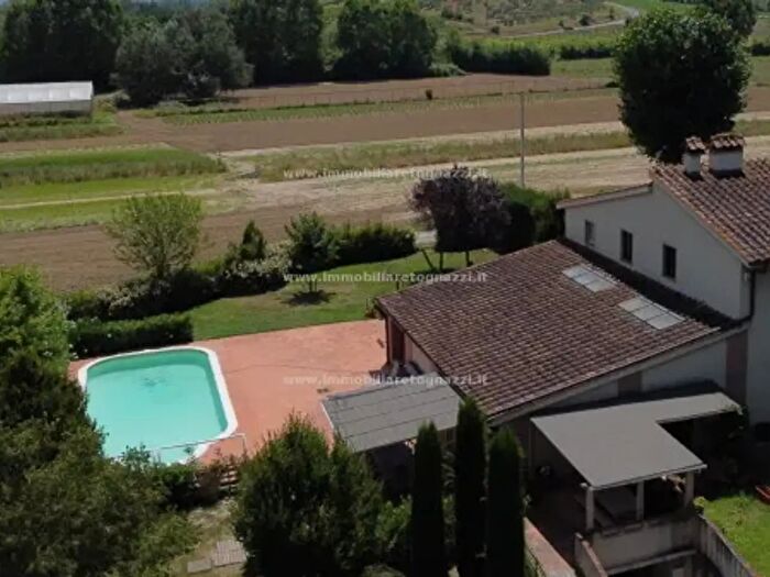 Casa con 6 locali in vendita in Località Castelnuovo dElsa, Castelfiorentino