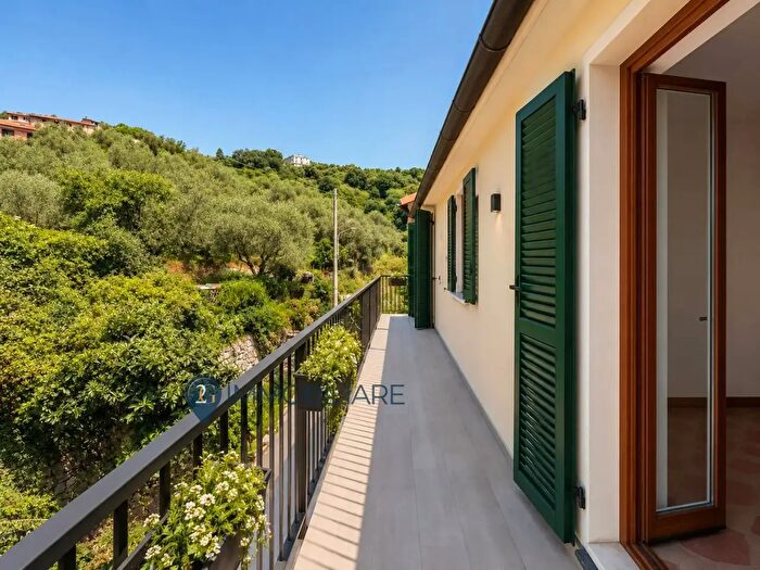Appartamento quadrilocale in vendita in Via San Venerio, La Spezia