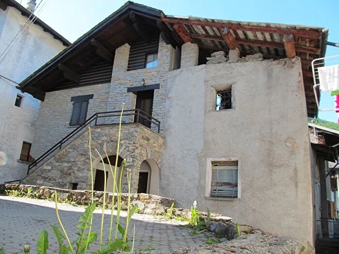 Casa quadrilocale in vendita in Caspoggio