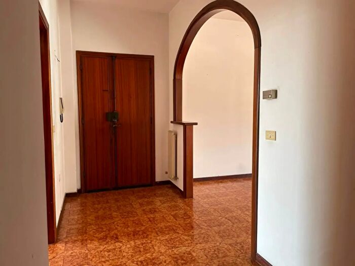 Appartamento con 8 locali in vendita in Via Pistoiese, Buggiano