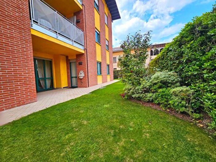 Appartamento quadrilocale in vendita in Via Mosconi, Leffe