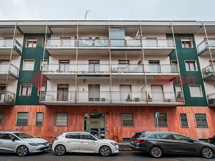 Case in Vendita e in Affitto - 2