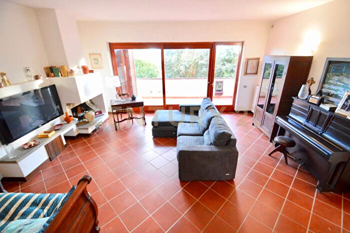 Casa con 7 locali in vendita in Grosseto