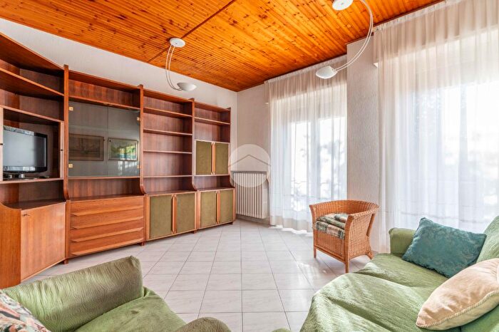 Appartamento trilocale in vendita in Via Antonio Giovanola, Milano