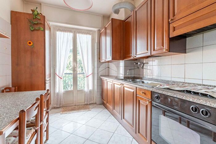 Case in Vendita e in Affitto - 3