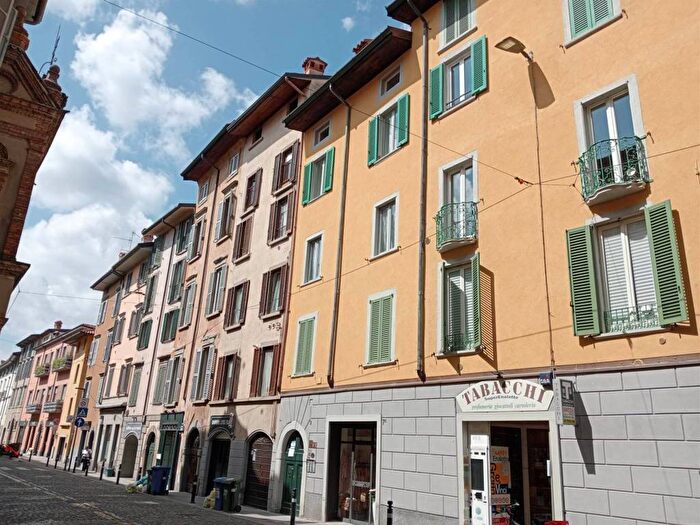 Appartamento bilocale in affitto in Via Broseta, Centro, Bergamo