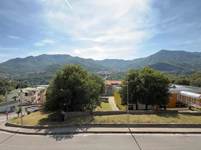 Appartamento quadrilocale in vendita in Via Martin Luther King, Pellezzano