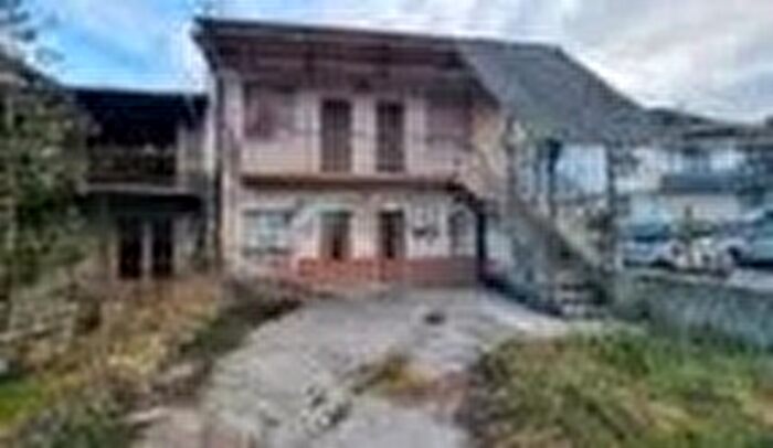 Casa con 19 locali in vendita in Songavazzo