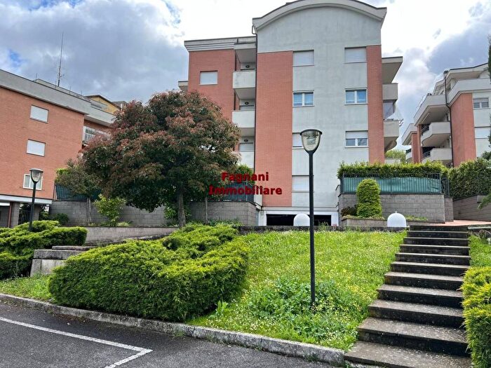 Appartamento trilocale in affitto in Via Padre Mariano Colagrossi, Cigliolo Via Ariana, Velletri