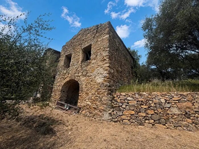 Casa bilocale in vendita in Strada Madonna del Carmine, Vallebona