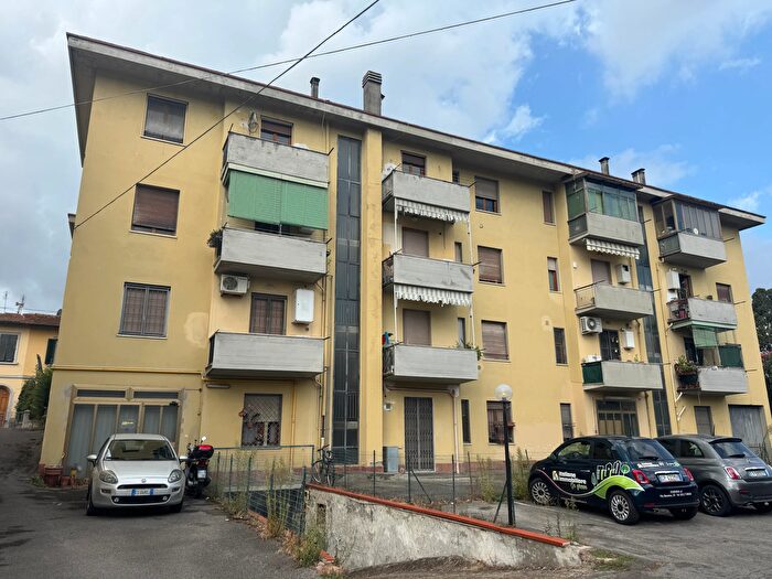 Appartamento quadrilocale in vendita in Via del Ronco Corto, Firenze