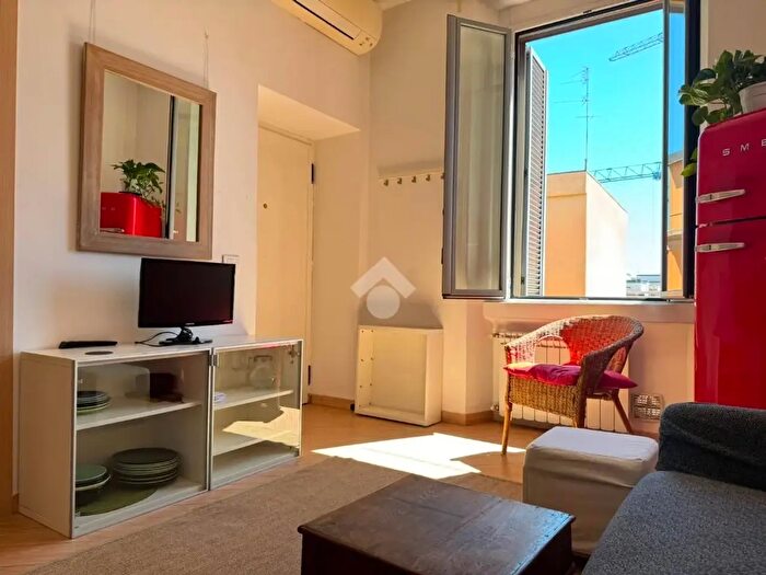 Appartamento bilocale in affitto in Via Giuseppe Meda, Milano