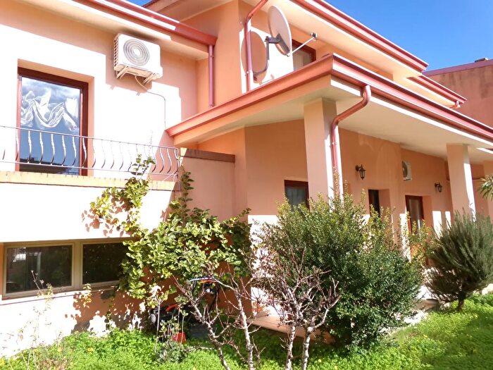 Casa con 6 locali in vendita in Assemini