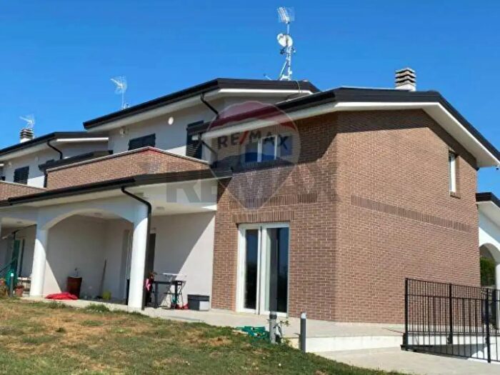 Appartamento con 5 locali in vendita in Perugia