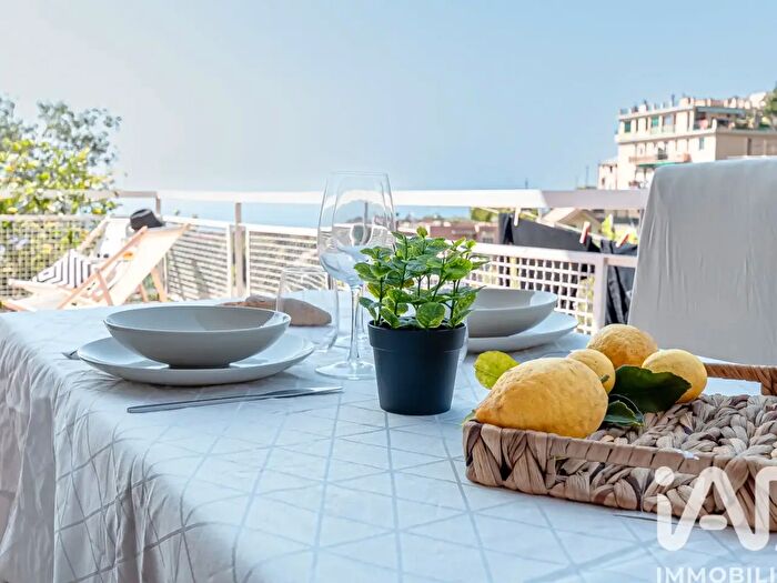 Appartamento con 7 locali in vendita in Via Monaco Simone, Genova