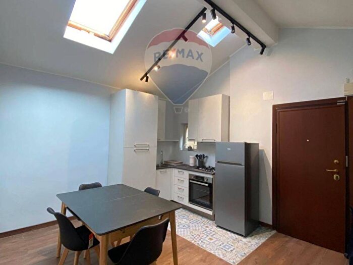 Appartamento bilocale in affitto in Via Francesco Petrarca, Centro Storico, Parma