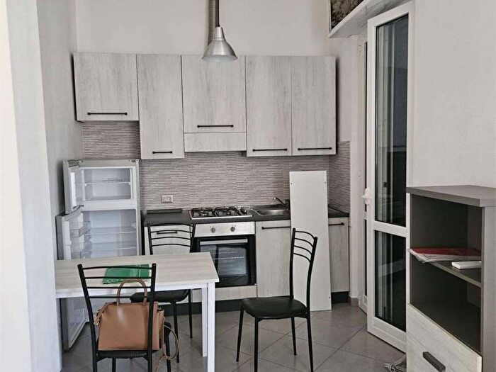 Appartamento trilocale in affitto in via fiasella, Centro, Sarzana