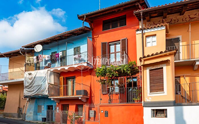 Casa quadrilocale in vendita in Via Salmour a, Trinita