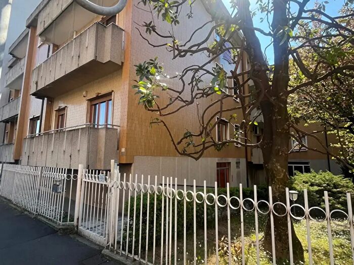 Appartamento trilocale in vendita in Via XXV Aprile, Bresso