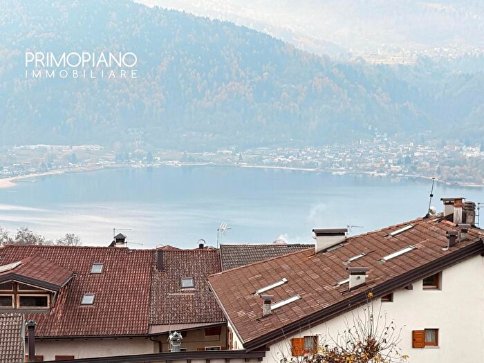 Appartamento trilocale in vendita in Via Variante, Tenna