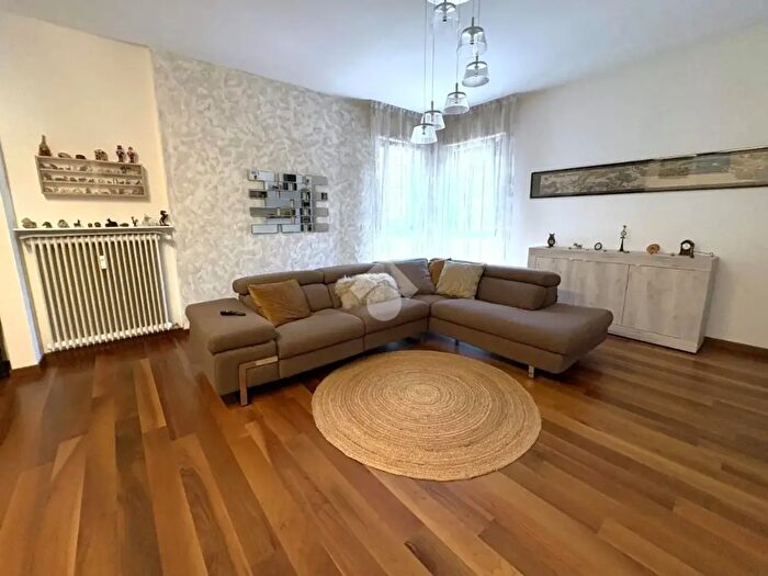 Appartamento quadrilocale in vendita in Viale Luigi Luzzatti, Treviso