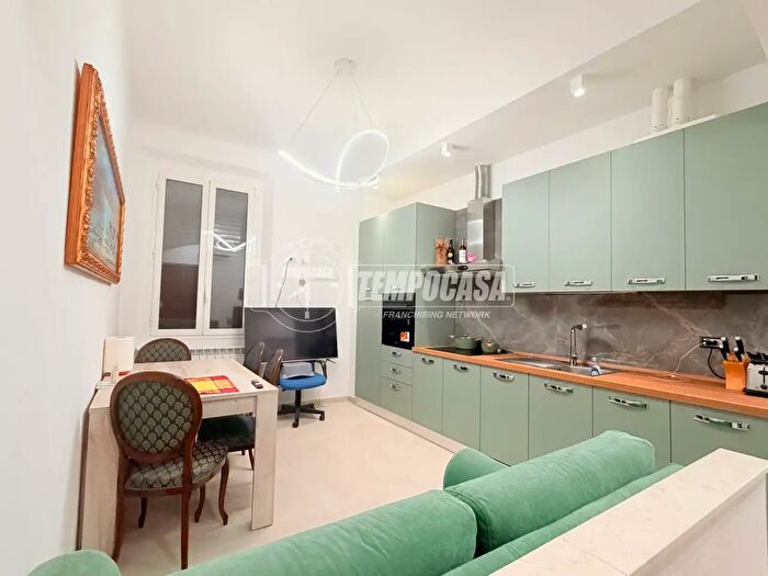 Appartamento trilocale in vendita in Via di Corticella, Bologna