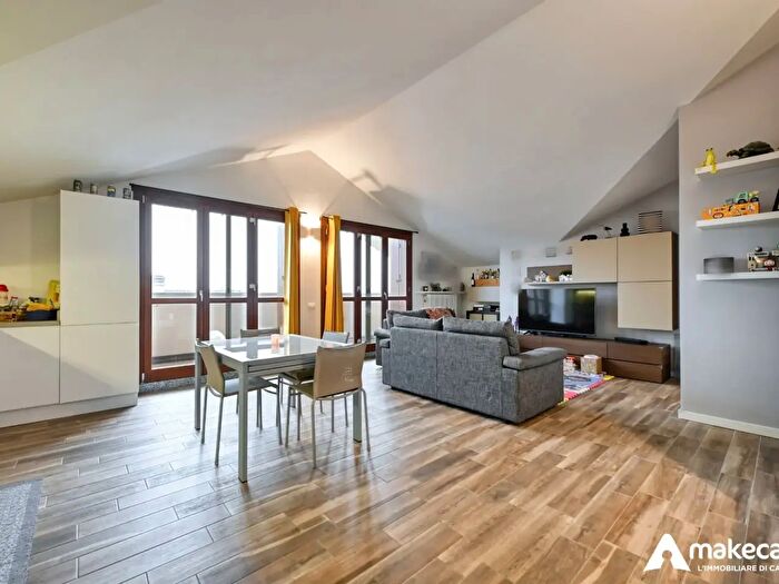 Appartamento trilocale in vendita in Via Premi Nobel, Cervignano DAdda