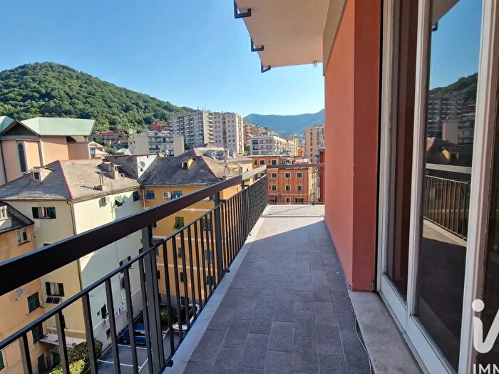 Appartamento quadrilocale in affitto in Via Piacenza, Genova
