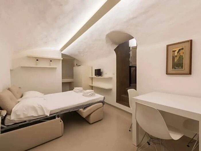 Appartamento monolocale in affitto in Firenze