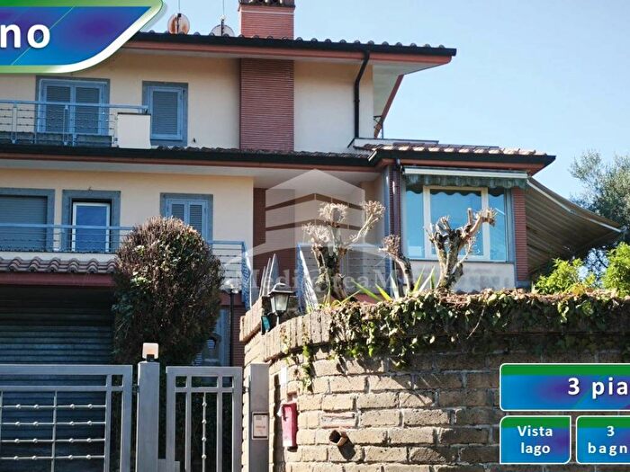 Casa quadrilocale in affitto in Via degli Oleandri, Centro, Anguillara Sabazia