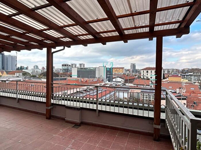 Appartamento bilocale in affitto in Via Giacomo Watt, Barona, Milano