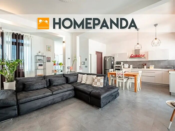 Appartamento trilocale in vendita in Via San Martino, Galliate