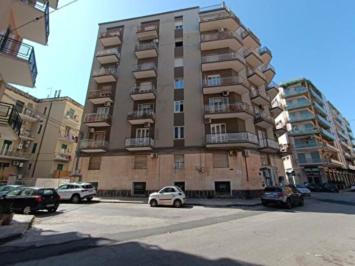 Appartamento quadrilocale in vendita in Via Monsignor Giacomo Carabelli, Siracusa