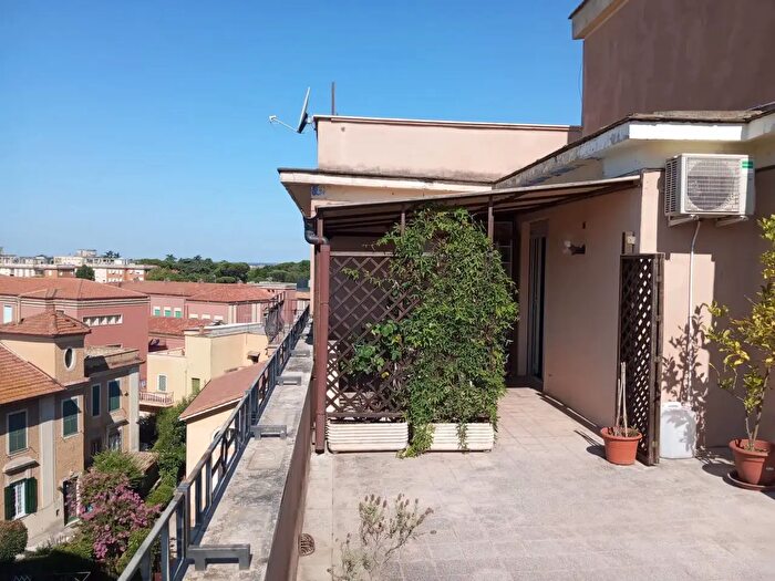 Appartamento bilocale in affitto in Via Alessandro Avoli, Roma