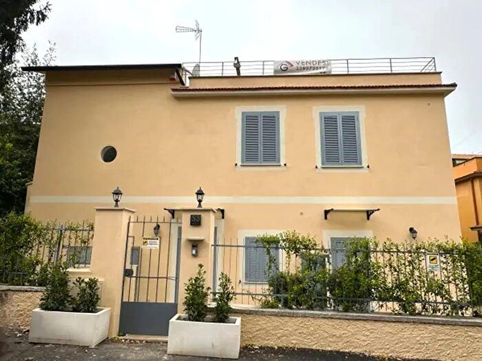 Appartamento bilocale in vendita in Via Teresa Gnoli, Roma