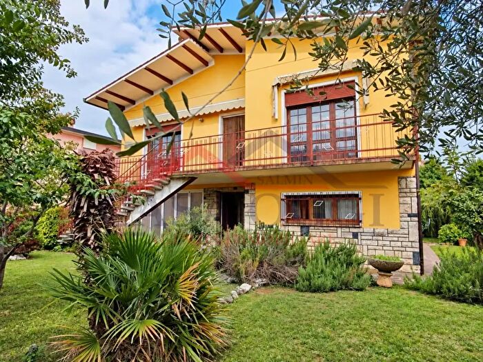 Casa con 5 locali in vendita in Via Nani Mocenigo, Cervarese Santa Croce
