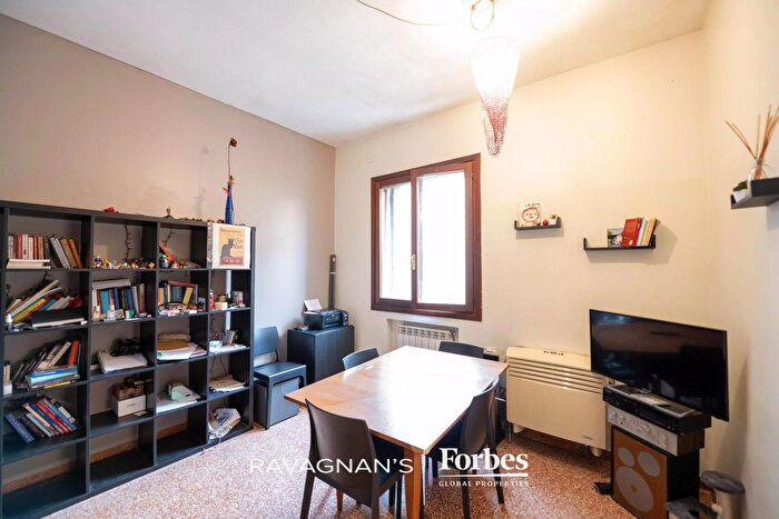 Appartamento con 5 locali in vendita in Venezia