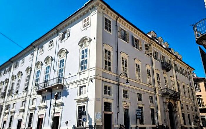 Appartamento bilocale in vendita in Via Maria Vittoria, Torino