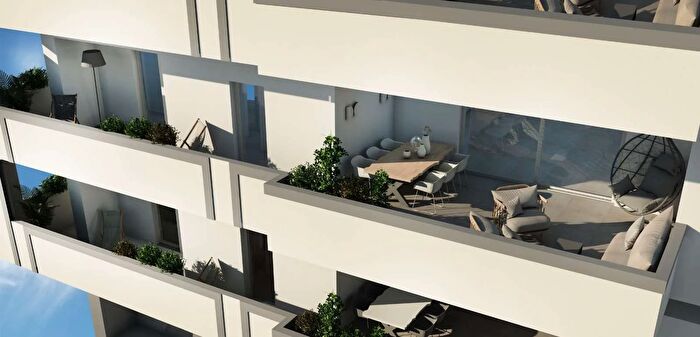 Appartamento con 5 locali in vendita in Via Oslavia, Foligno