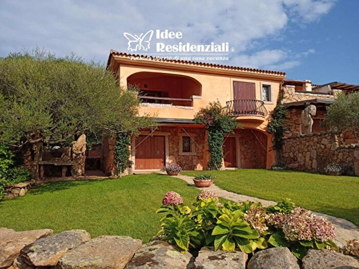 Appartamento trilocale in affitto in Palau