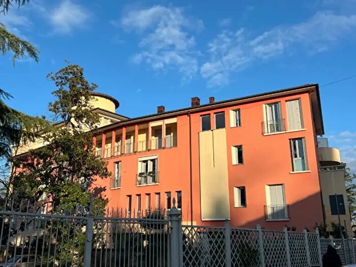 Appartamento con 5 locali in vendita in Via Giuseppe Mazzini, Valsamoggia