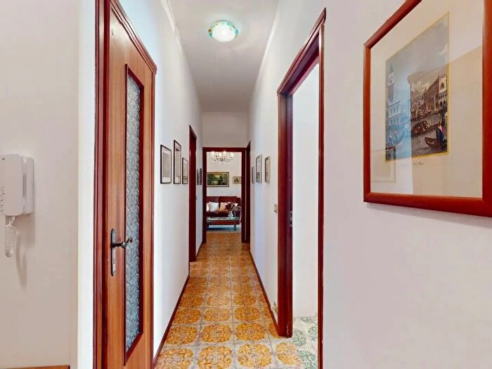 Appartamento trilocale in vendita in Borghetto Santo Spirito