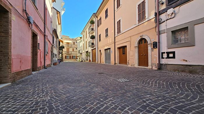 Appartamento trilocale in vendita in Via Laberinto, San Benedetto Del Tronto