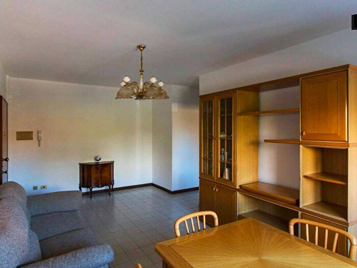 Appartamento trilocale in affitto in Via Fratelli Zoia, Quarto Cagnino, Milano