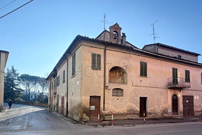 Appartamento con 6 locali in vendita in Via delle Terme, Citta Di Castello