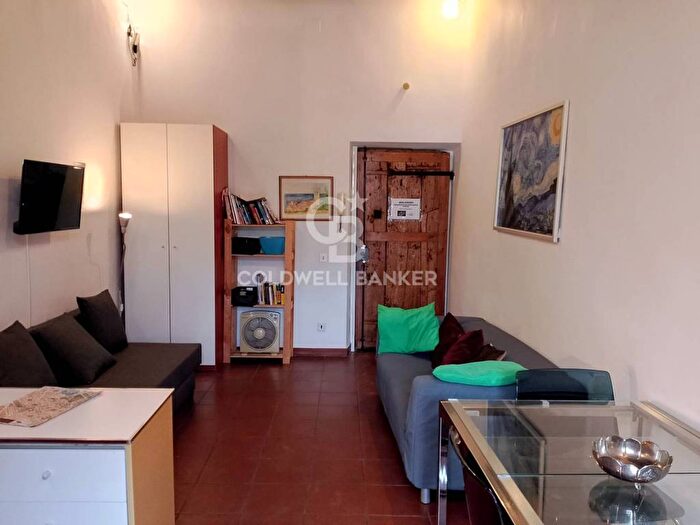 Appartamento bilocale in affitto in Vicolo Del Cinque, Trastevere, Roma