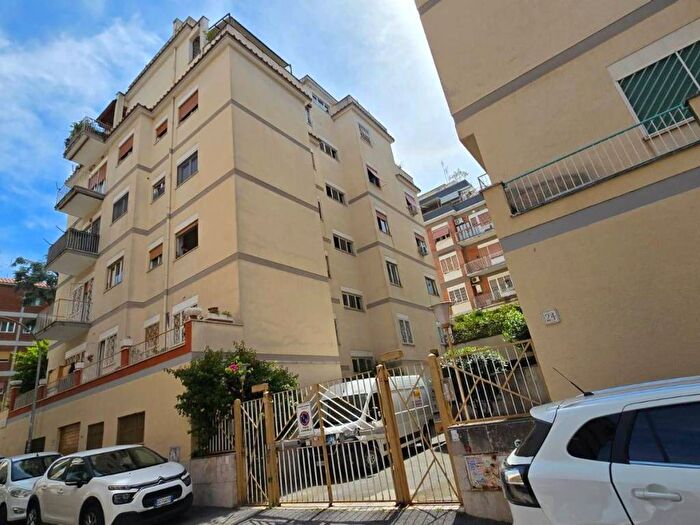 Appartamento quadrilocale in affitto in Via Tommaso Gargallo, Talenti Monte Sacro, Roma