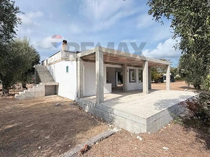 Casa con 6 locali in vendita in Località Vado Ferrero Snc, Vieste