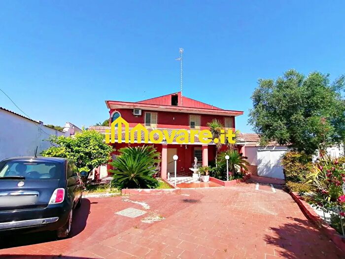 Casa con 6 locali in vendita in Sp, Valenzano